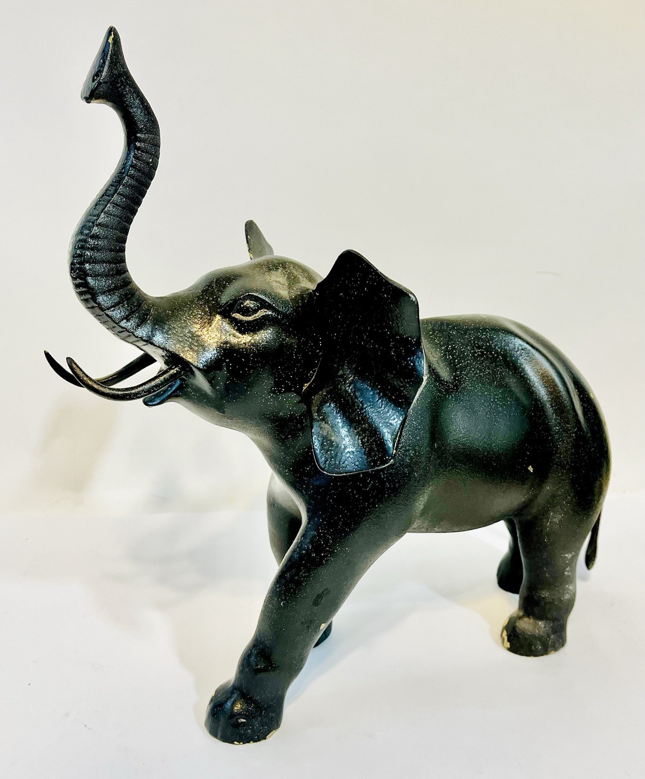 VINTAGE BRASS BRONZE PATINA ELEPHANT STATUE ~15”x~15” VINTAGE BRASS BRONZE PATINA ELEPHANT STATUE ~15”x~15”