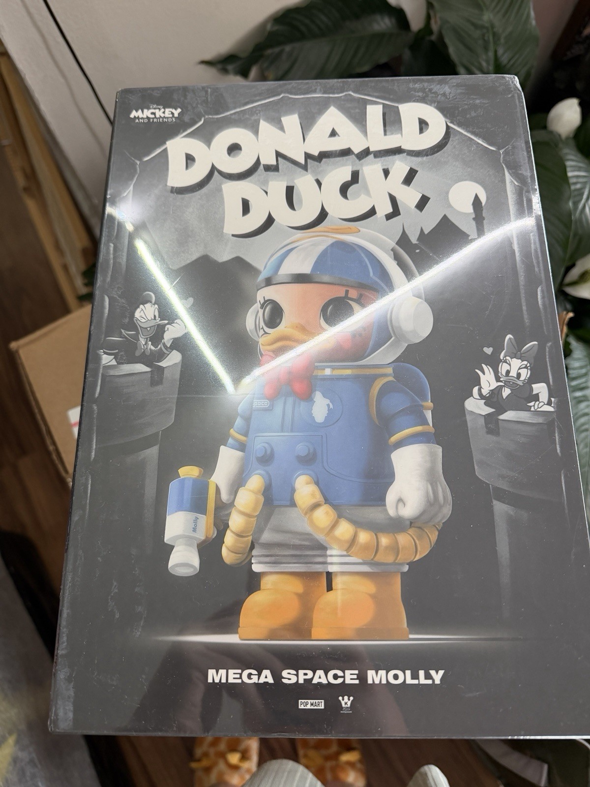 POP MART Mega Space Molly 400% Donald Duck Disney Mickey Friends Figure Sealed