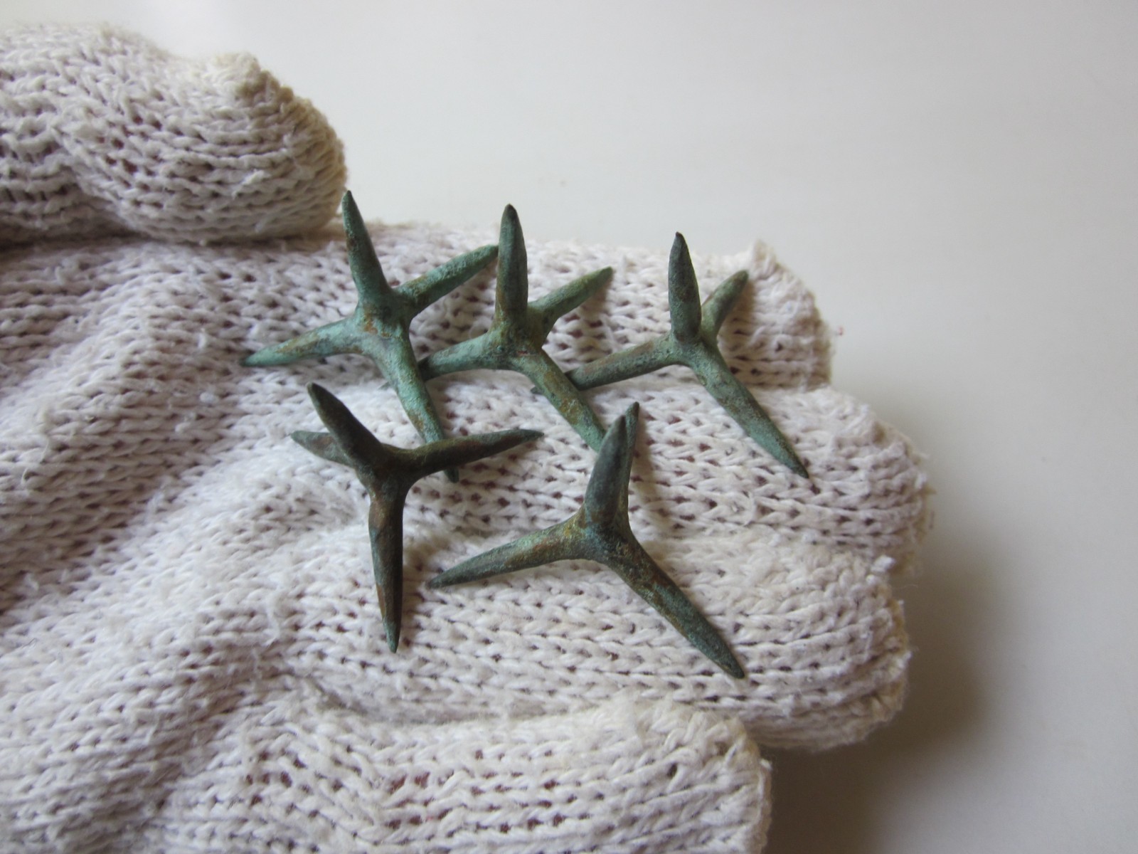 VERY RARE ancient roman 5 bronze legionary artifacts I - II AD. VERY RARE ancient roman 5 bronze legionary artifacts I - II AD.