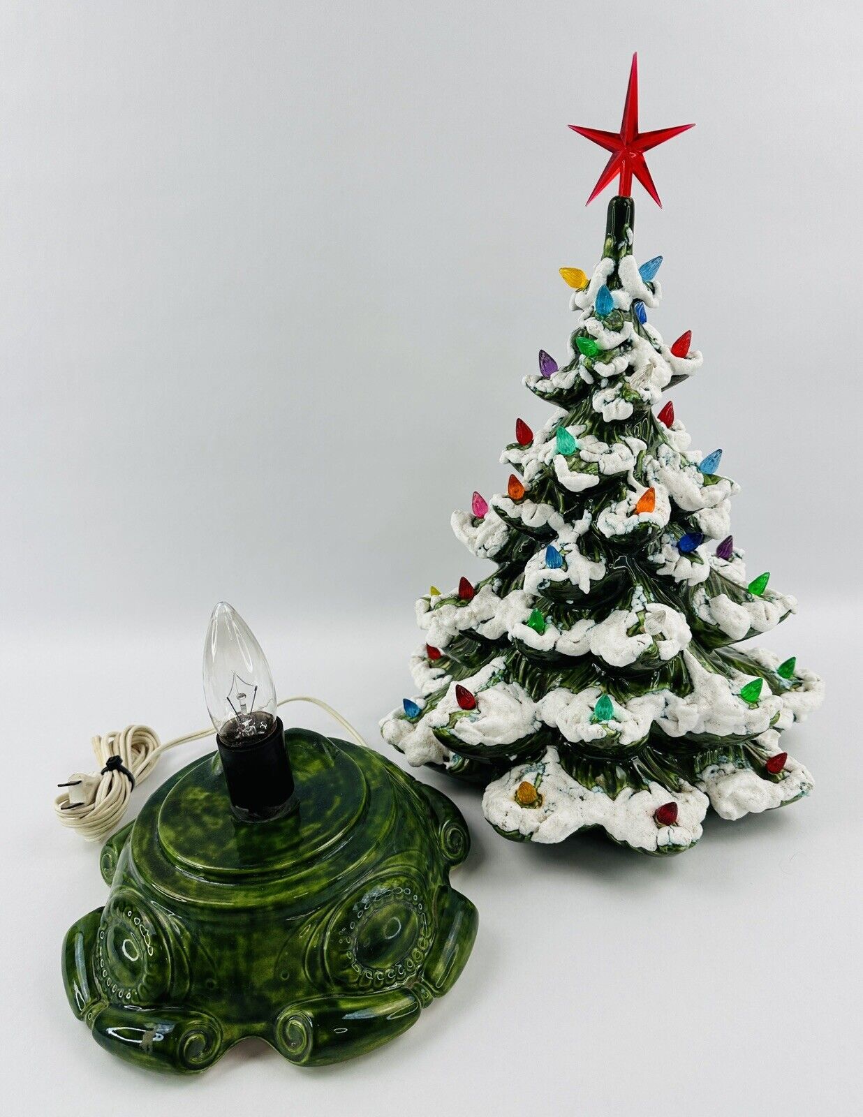 Vintage 1974 Atlantic Mold 17” Flocked Ceramic Christmas Tree