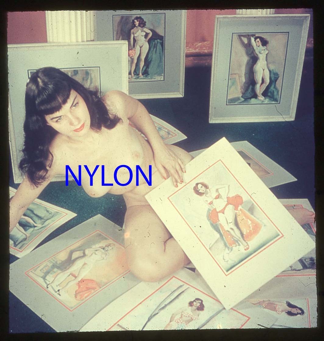 RARE VINTAGE 1950s 3-D STEREO COLOR SLIDE OF A NUDE BETTIE PAGE BY ALLEN COBERT RARE VINTAGE 1950s 3-D STEREO COLOR SLIDE OF A NUDE BETTIE PAGE BY ALLEN COBERT