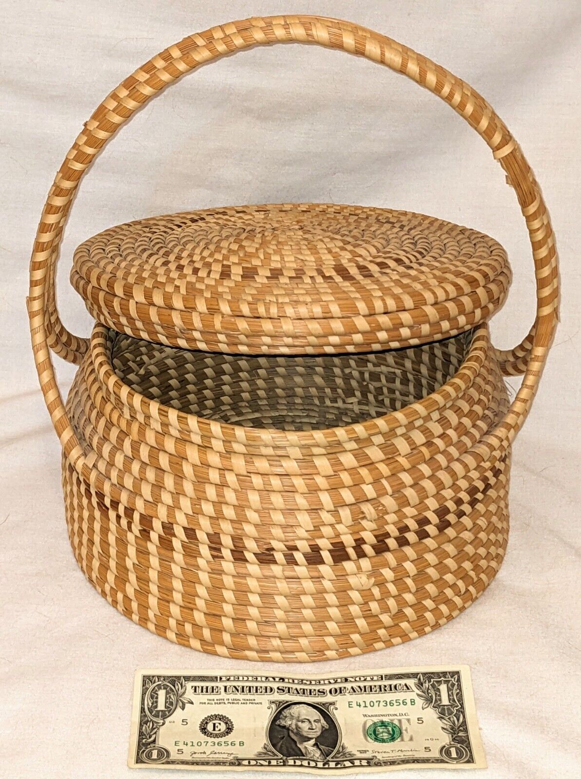 vintage SWEETGRASS hand-woven BASKET w/lid GULLAH Charleston low-country 9\