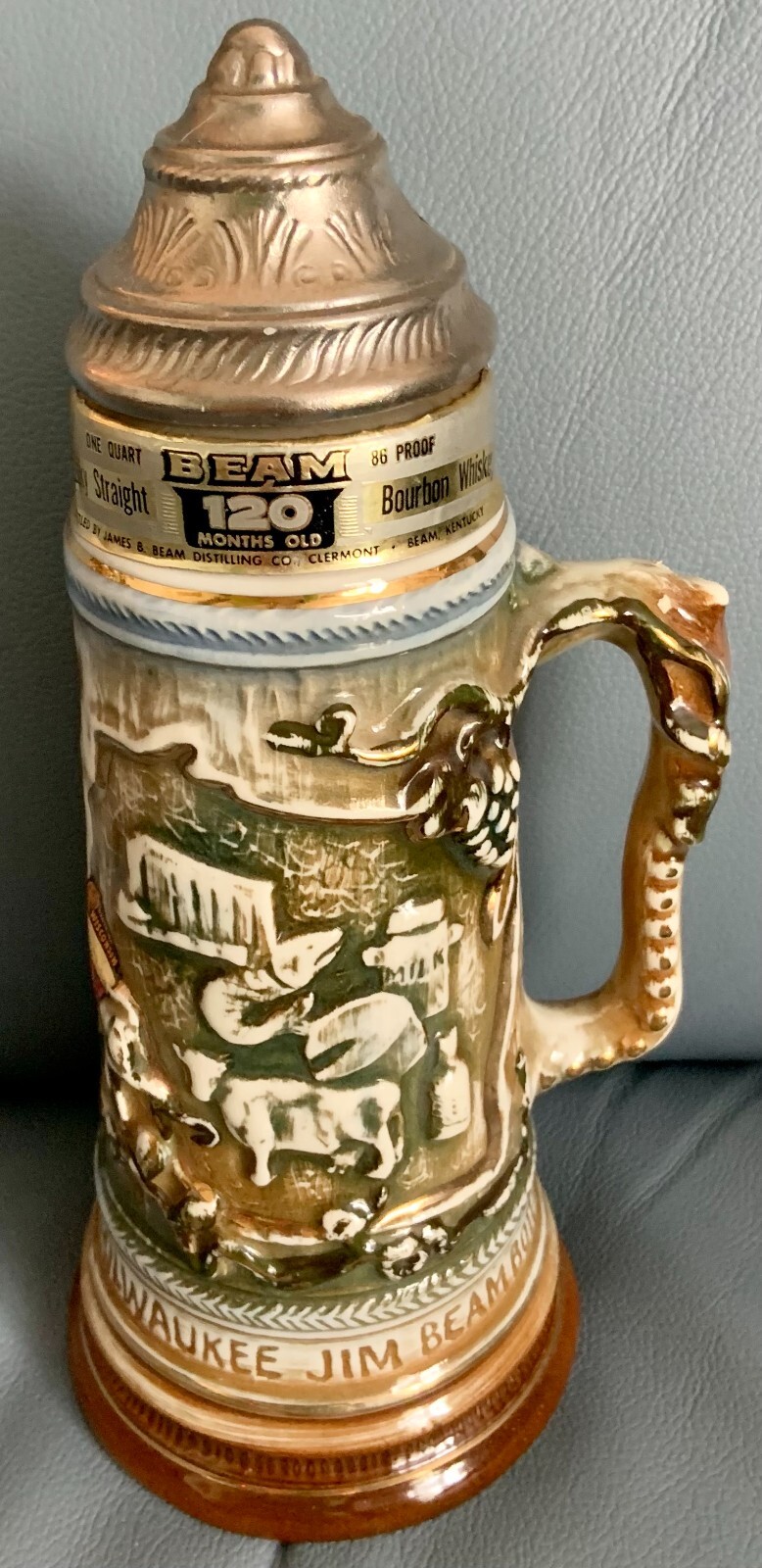 VINTAGE 1972 JIM BEAM MILWAUKEE SPECIALTIES CLUB STEIN