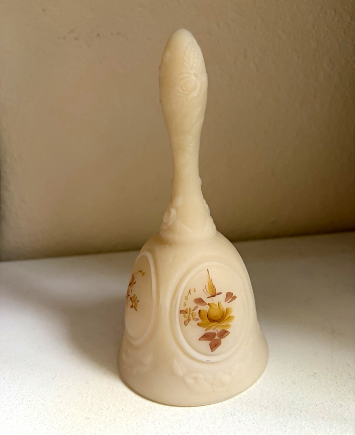 Fenton Bell hand painted & signed no chips or cracks Fenton Bell hand painted & signed no chips or cracks