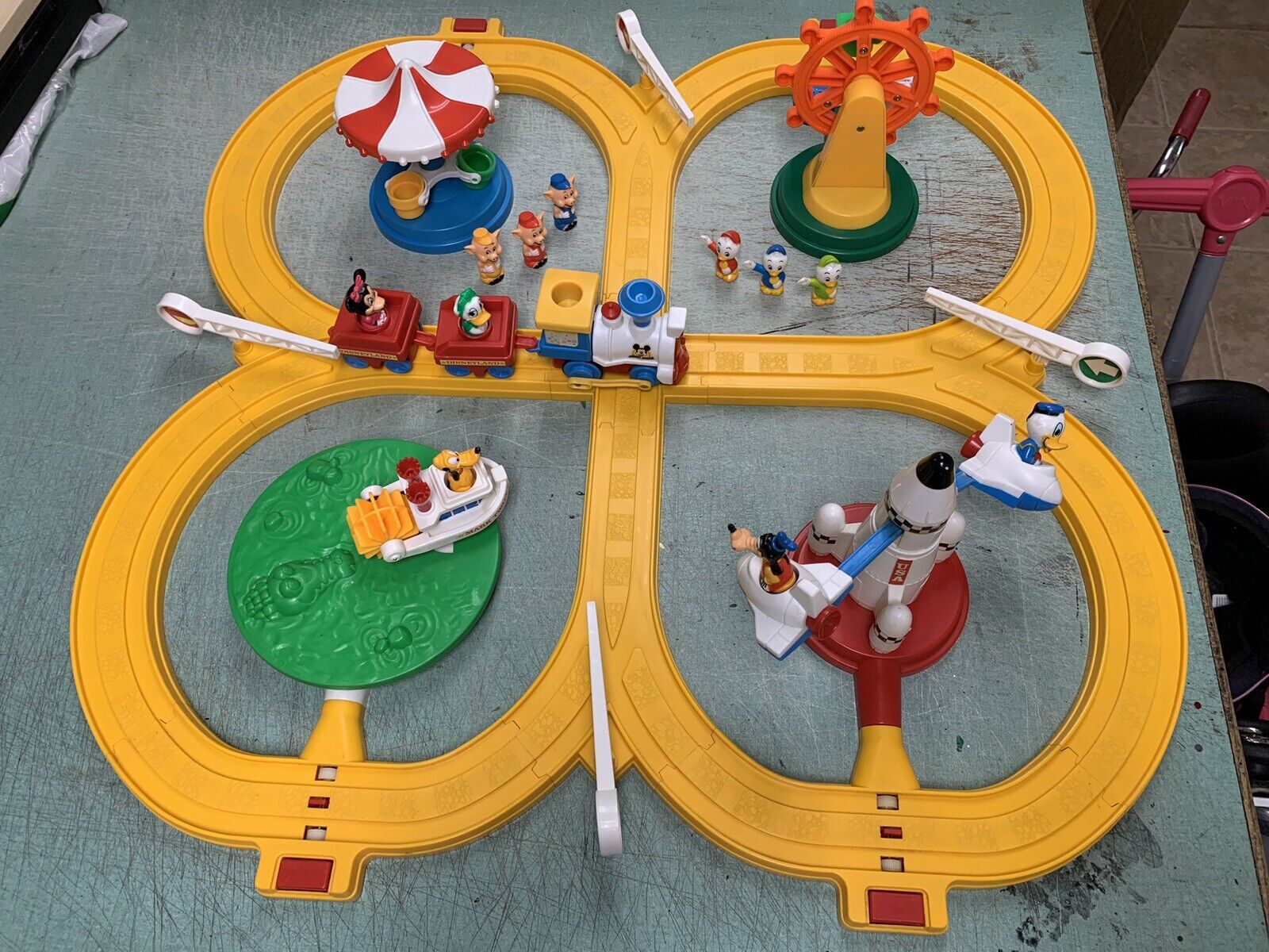 Vintage 1986 Disneyland Play Set Train Playmates Nearly Complete