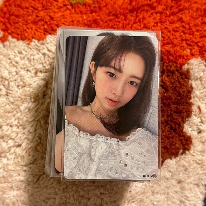 IVE - ELEVEN JAPANESE E Ver. OFFICIAL SELFIE PHOTOCARD [ONLY PHOTO CARD]