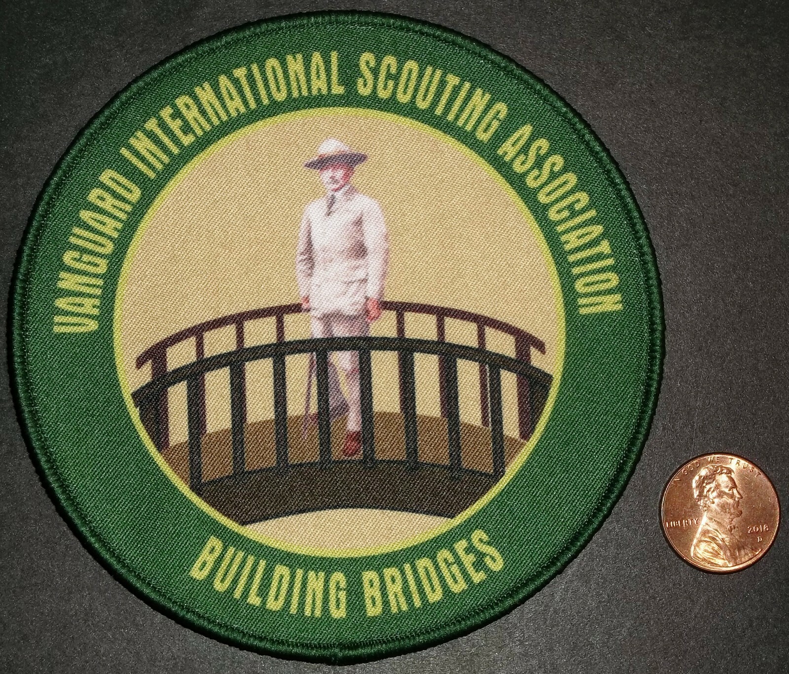 BSA BSC 2001 VANGUARD INTL.ASSOC CANADIAN JAMBOREE CONTINGENT POCKET PATCH 4 IN BSA BSC 2001 VANGUARD INTL.ASSOC CANADIAN JAMBOREE CONTINGENT POCKET PATCH 4 IN