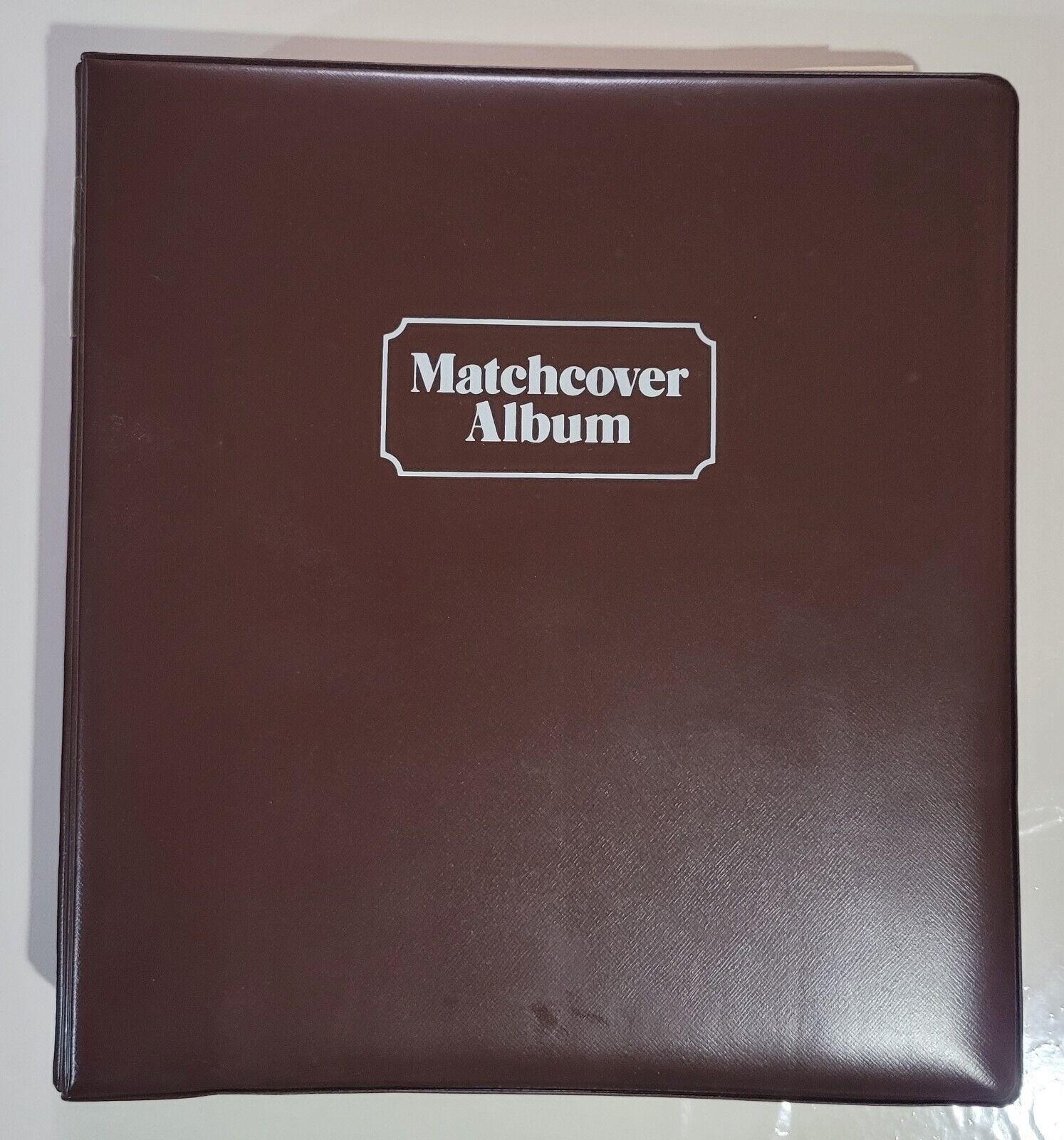 VTG MATCHCOVER ALBUM W/ 448 ITEMS.IN 28 PAGES.