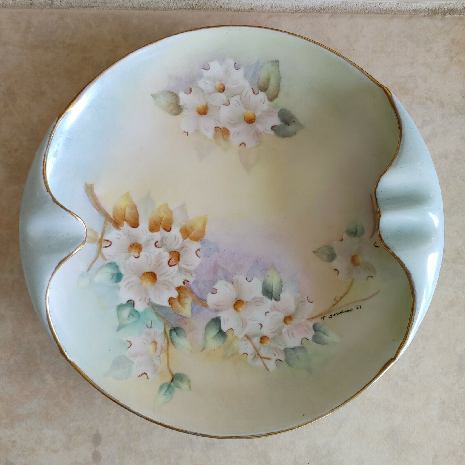 Vintage 1960s Ashtray Ceramic Floral 8\