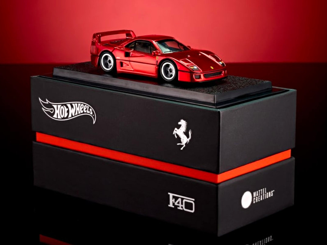 Hot Wheels RLC Ferrari F40 1:64 Diecast Model Car (New Unopened)