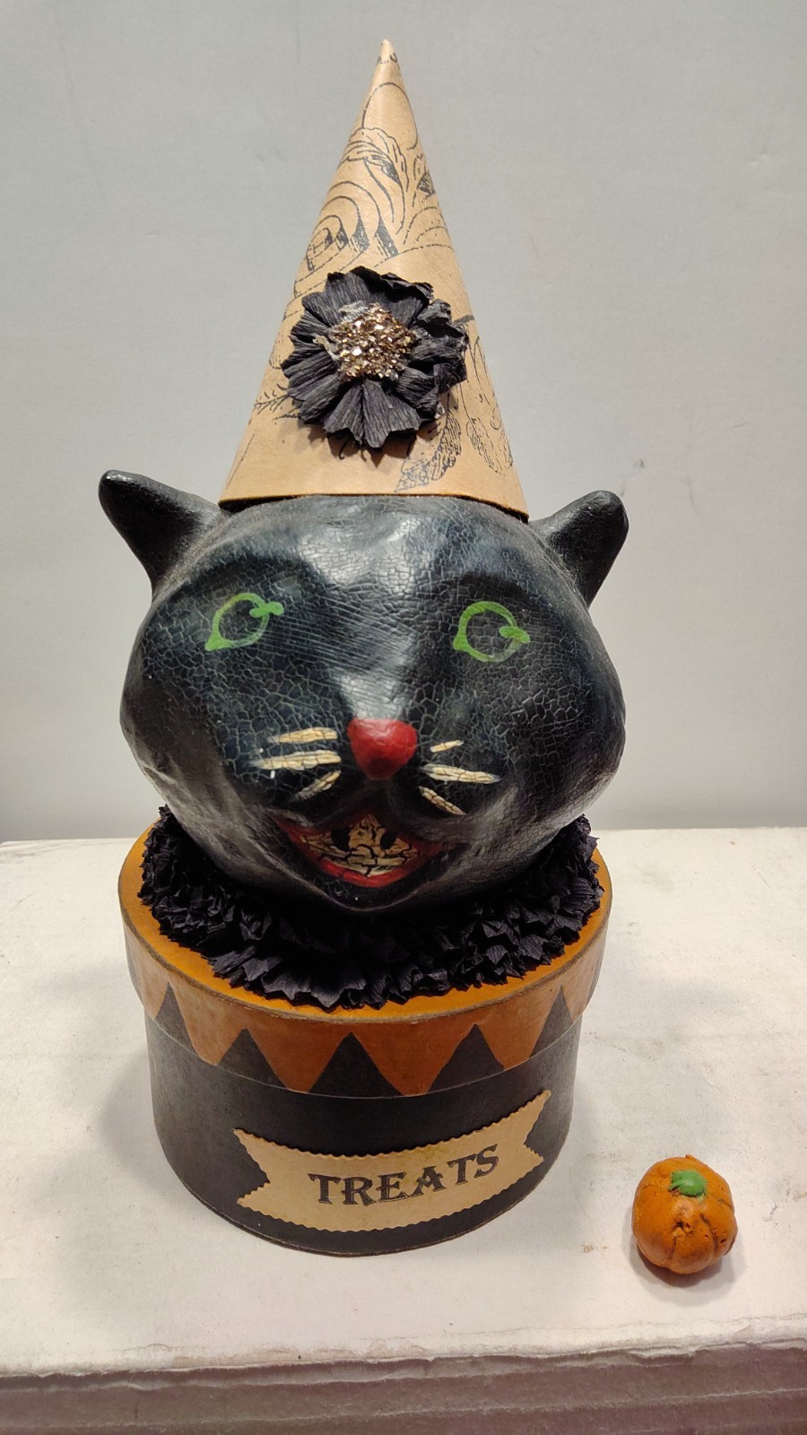 2004 Nicol Sayre Halloween Black Cat Tricks Box Folk Art