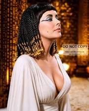 ELIZABETH TAYLOR AS 