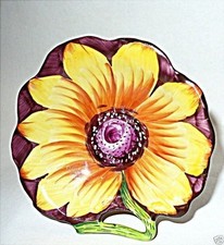 LIMOGES FRANCE BOX~ PARRY-VIEILLE ~ YELLOW SUNFLOWER & CUT OUT STEM ~ PEINT MAIN picture