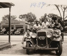 c1940 Cumberland Motors RI Chevrolet Oldsmobile Men on Antique Car Photo picture