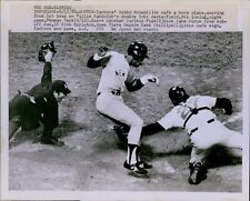 LG776 1980 Orig Gene Del Bianco Photo BOBBY BROWN Yankees CARLTON FISK Red Sox picture