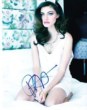 HOT SEXY PHOEBE TONKIN SIGNED 8X10 PHOTO AUTHENTIC AUTOGRAPH THE ORIGINALS COA A picture