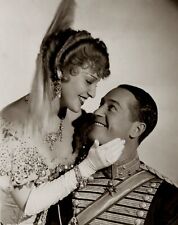 JEANETTE MacDONALD & MAURICE CHEVALIER  Movie Photo (171-s ) picture