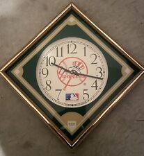 Bulova NEW YORK YANKEES, Baseball Diamond Wall Clock. Major league Timepiece MLB picture