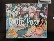 Bettie Page 2019 Deluxe Ultra Premium Trading Card Case picture