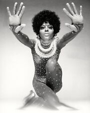 DIANA ROSS LEGENDARY MUSIC SONGSTRESS - 8X10 PUBLICITY PHOTO (AB-460) picture