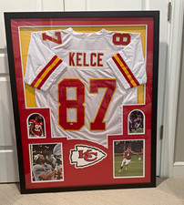 Travis Kelce Kansas City Chiefs Signed Framed Jersey Display w/ Photos picture