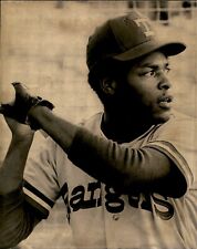 LD285 1972 Original Photo DAVE NELSON Texas Rangers Baseball Infielder Swings picture