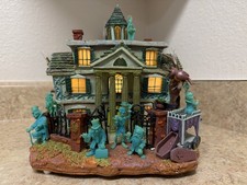 VTG Disney Village Haunted Mansion Light-Up House Hitchhiking Ghost. 2003  picture