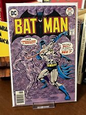 BATMAN #283 DC COMICS 1977 Regular Edition Attack of the Camouflage Twins picture