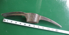 US  PLUMB PICK AXE VINTAGE 1942 ORIGINAL US TRENCHING  IMPLEMENT MILITARY TOOL picture