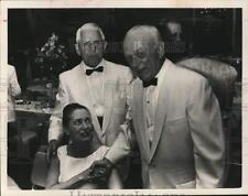 1964 Press Photo Mrs. R.E. Smith, D. L. Connelley, Harry Ferguson at event picture