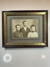 Antique Walnut Frame w/ Gold Gesso Inner Liner - Victorian Family Portrait Photo picture