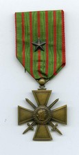 WWI FRANCE French 1914-1916 CROIX DE GUERRE Medal with Hanger (One Star) picture