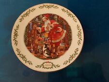 Lenox International Victorian Santas Plate Collection – Victorian Santa (1996) picture