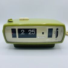 Vintage Craig Sanyo 1607 Avocado Green Flip Alarm Clock Radio Japan Rare Tested picture