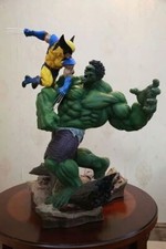 New 13 Inch Hulk VS Wolverine PVC Statue Figure Model picture