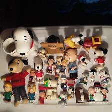 vintage Lot Of 28 Snoopy Peanuts collection1958-2015 picture