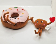 2022 Valentine's Day Spritz Felt Figure - Donut with Hole Love Couple (A5) picture