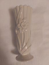 Vintage Lenox Ivory Colored Ribbed Bud Vase with Daffodils and Gold Gild Trim 6