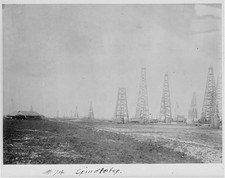 Photo:Spindletop Beaumont Texas 1901 Oil Industry Drilling Derricks picture