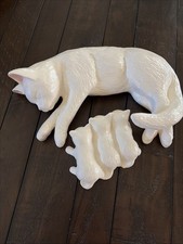 Vintage 1980s Scioto Ceramic Sleeping Mother Cat & Kittens Figurine picture