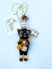 Bethany Lowe Designs: Michelle Allen, Trick or Treat Kitty Ornament, Item#MA0417 picture