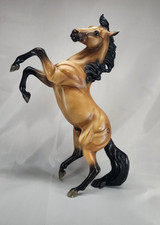 Breyer 2005 Hobo 1258 Buckskin Silver Mold Shaded Black Points Wild Spirit picture
