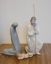 SIGNED LLADRO 3 PC CHRISTMAS NATIVITY SET JOSEPH 4535  MARY 4534  JESUS 4535 picture