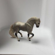 1998 Breyer Reeves Gray Horse White Tail 3.5