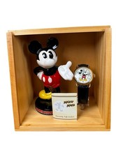 Fossil Gold Limited Edition Mickey Mouse Watch w Figurine #118/1000 LI1562 VTG picture