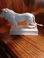 HUTSCHENREUTHER PORCELAIN LION  FIGURINE.  SMALLER SIZE.  VERY LOW 3 DAY PRICE picture