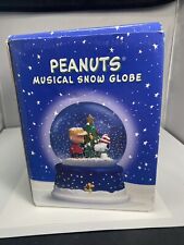 (201) Hallmark Peanuts Musical Snow Globe picture