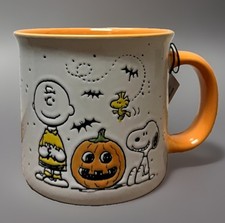 Peanuts Halloween Charlie Brown Snoopy Woodstock 21.5 ounces Stoneware Mug NEW picture