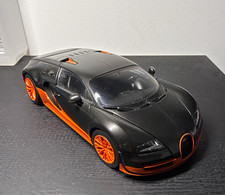 AUTOart 1:18 Bugatti Veyron 16.4 Super Sport Black/Orange, Opening. Serial #2290 picture