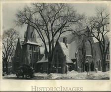 1965 Press Photo An exterior view of The First Unitarian Church - mjc23726 picture